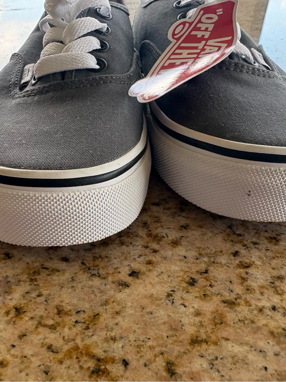 NWT Vans men’s 3.5/ women’s 5 Authentic Canvas Sneakers - Charcoal Gray